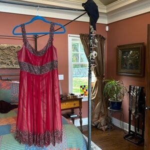 Adrianna Papell Evening dress. Barely worn red silk - Size 10